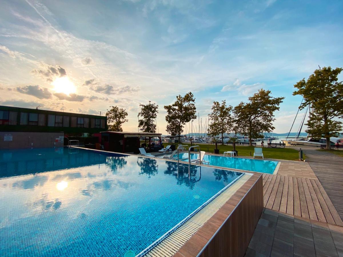 Prime Apartmans Balatonlelle Exterior photo